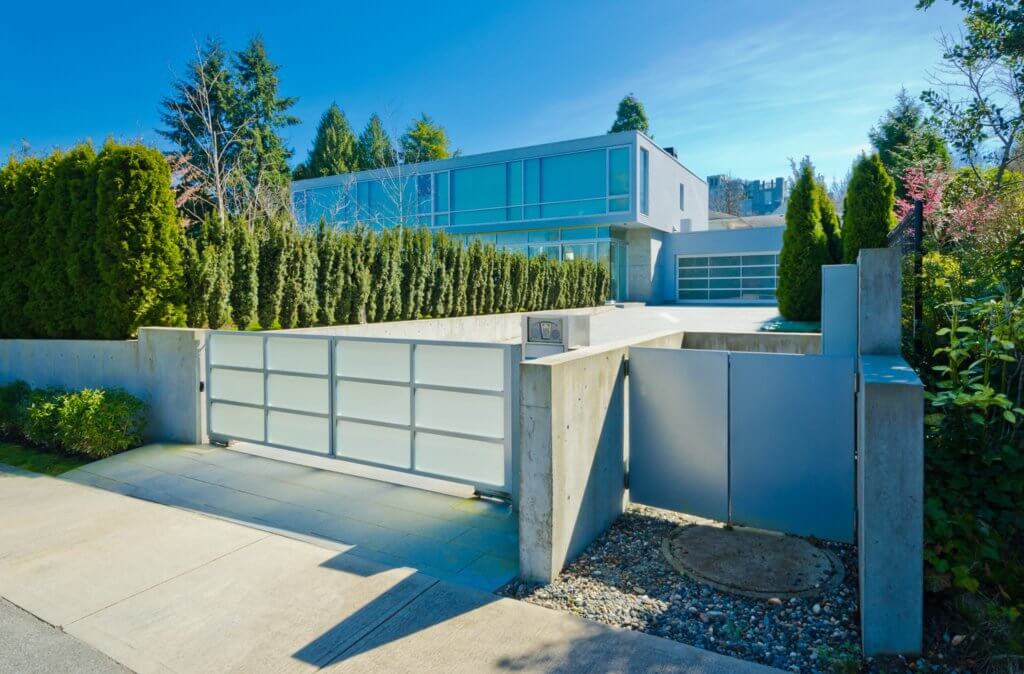 Residential automatic gate